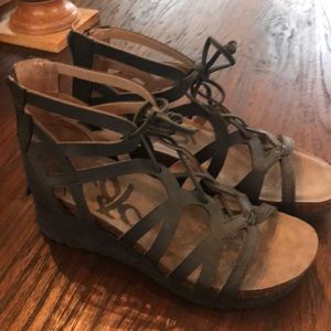 OTBT “Escapdre” Sandals